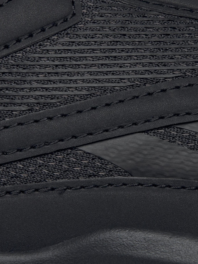 Reebok Ridge Rider BlackTrainers - Image 10 of 10