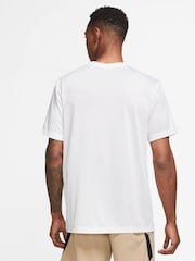 Белый - Спортивная футболка Nike Dri-FIT Legend  - Изображение 2 из 8