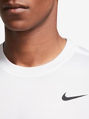 Белый - Спортивная футболка Nike Dri-FIT Legend  - Изображение 4 из 8