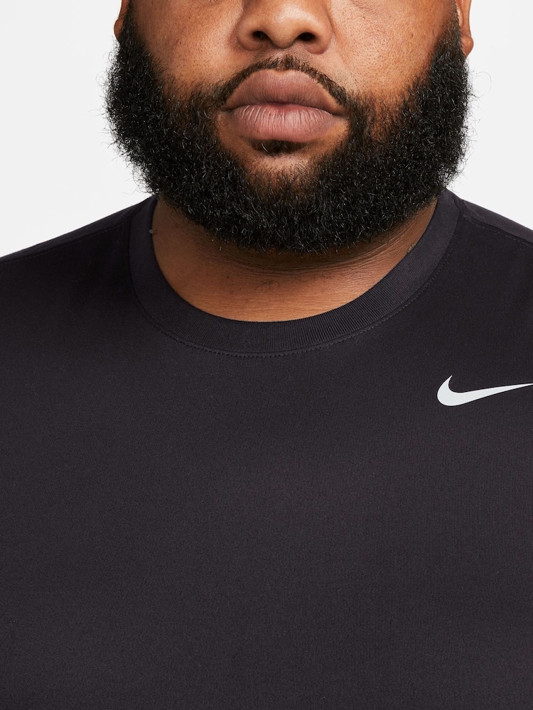 Nike Black Dri-FIT Legend Training T-Shirt - Image 4 of 4 Nike Black Dri-FIT Legend Training T-Shirt - Image 4 of 4