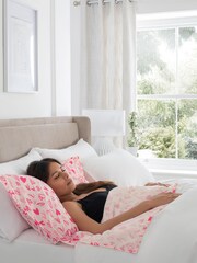 Double Self Tan Bed Sheet Protector - Image 2 of 4