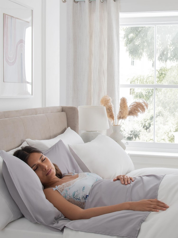 Single Self Tan Bed Sheet Protector - Image 2 of 4