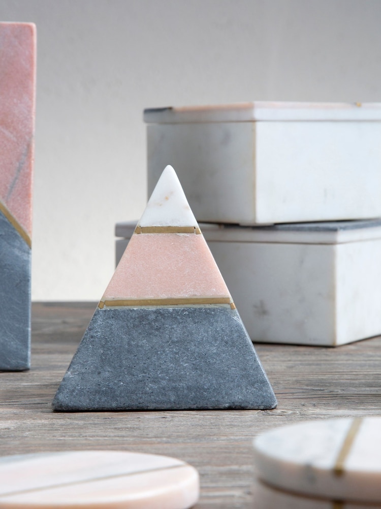 Fifty Five South Ornamento Artesanal Kira Deco Escultura Pyramid - Imagem 2 de 5
