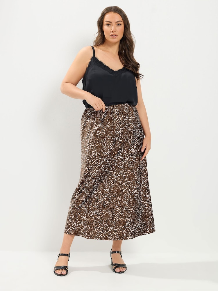 Yours Curve Brown Satin Deer Spot Print Skirt - Image 2 of 6