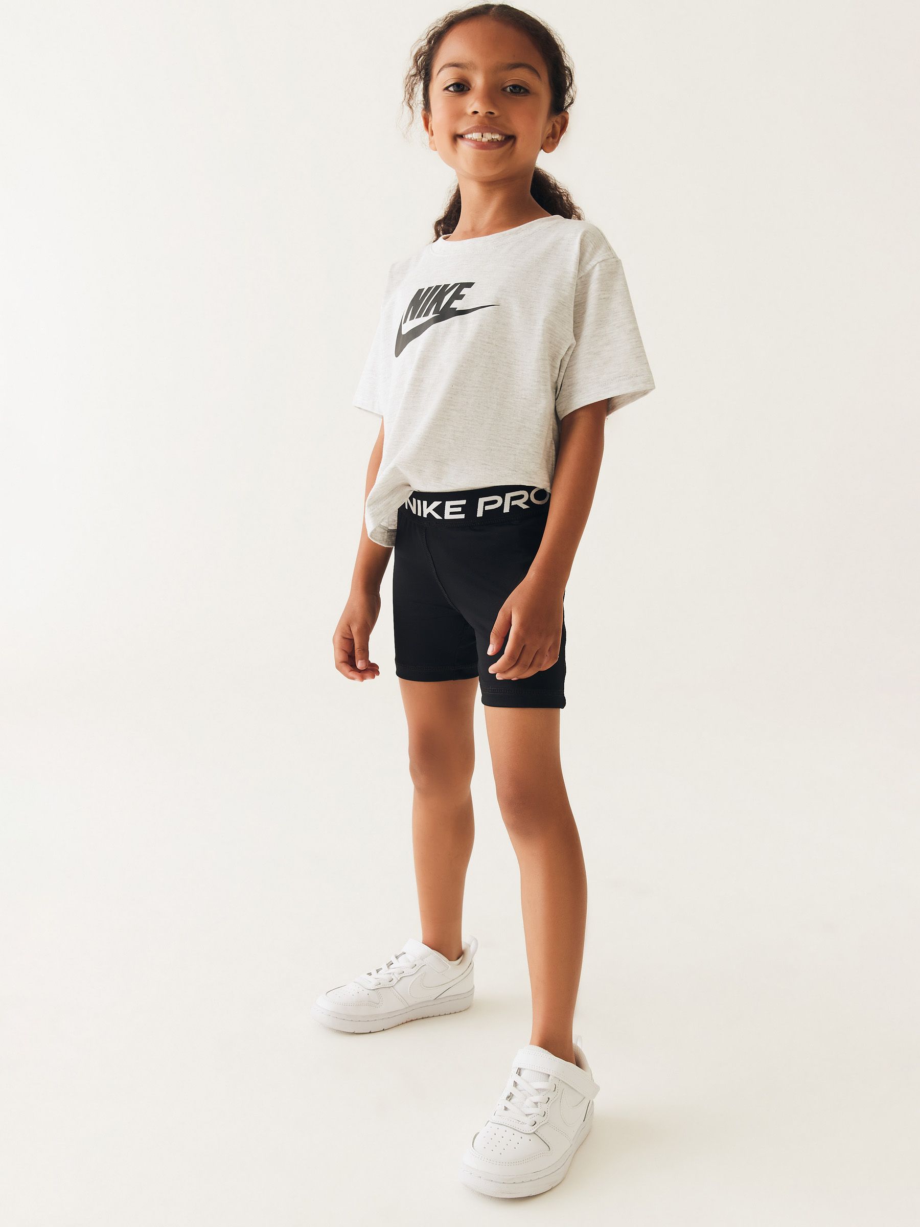 Little girl nike shorts on sale