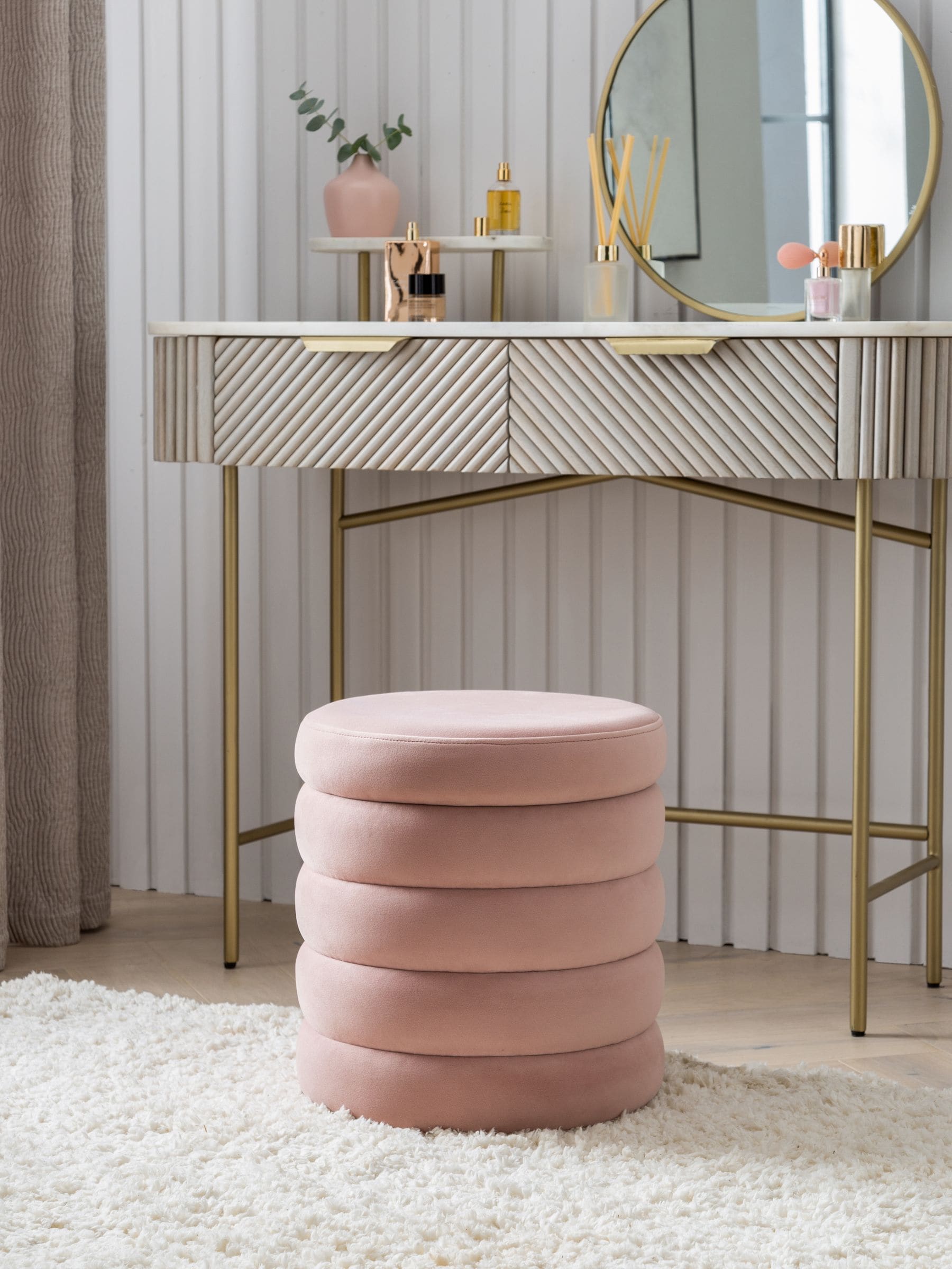 Pink stool discount