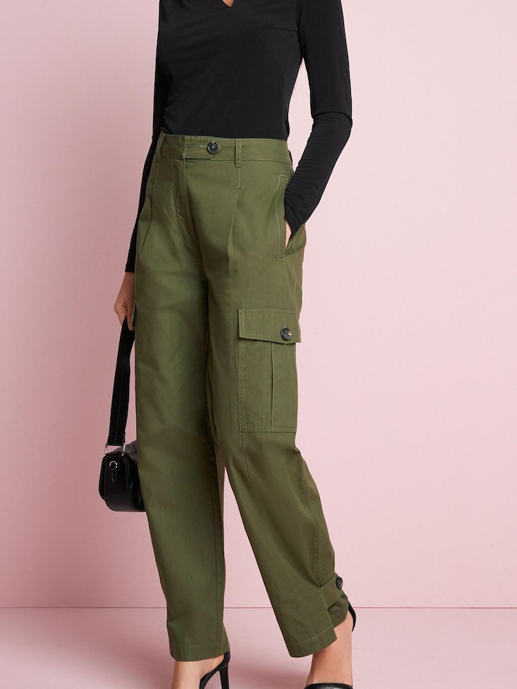 Khakigrün - Cargohose aus Baumwolle in Straight Fit mit Utility-Tasche - Bild 2 von 5