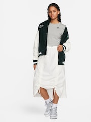 Gris oscuro jaspeado - Camiseta básica con diseño deportivo Club de Nike - Imagen 5 de 5