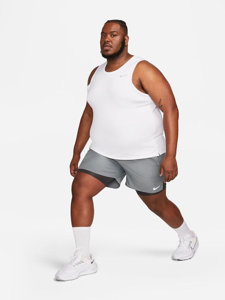 Nike White Dri-FIT Miler Running Vest Top - Image 6 of 12