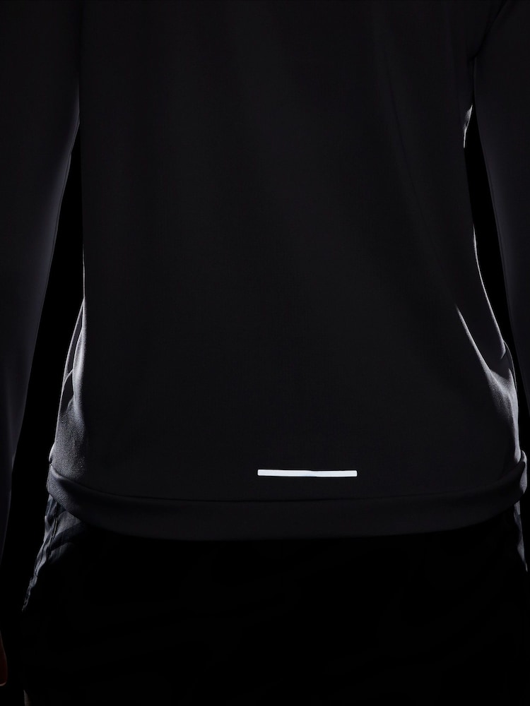 Nike Light Grey Dri-FIT Pacer 1/4Zip Running Top - Image 7 of 7