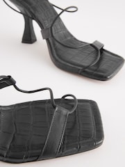 Schwarz - Signature Absatzschuh aus Leder mit eckiger Zehenpartie und Riemen - Bild 6 von 7