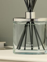 Collection Luxe Milan Green Apple & Magnolia 170ml Fragranced Reed Diffuser Refill - Image 3 of 4