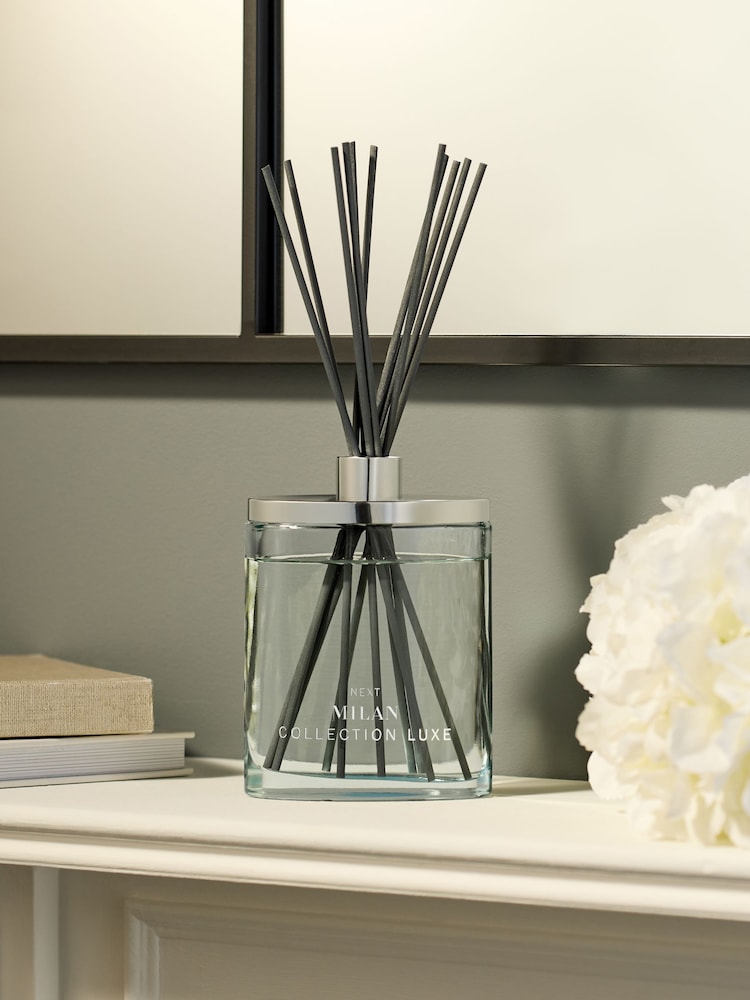 Collection Luxe Milan Green Apple & Magnolia 400ml Fragranced Reed Diffuser Refill - Image 2 of 4