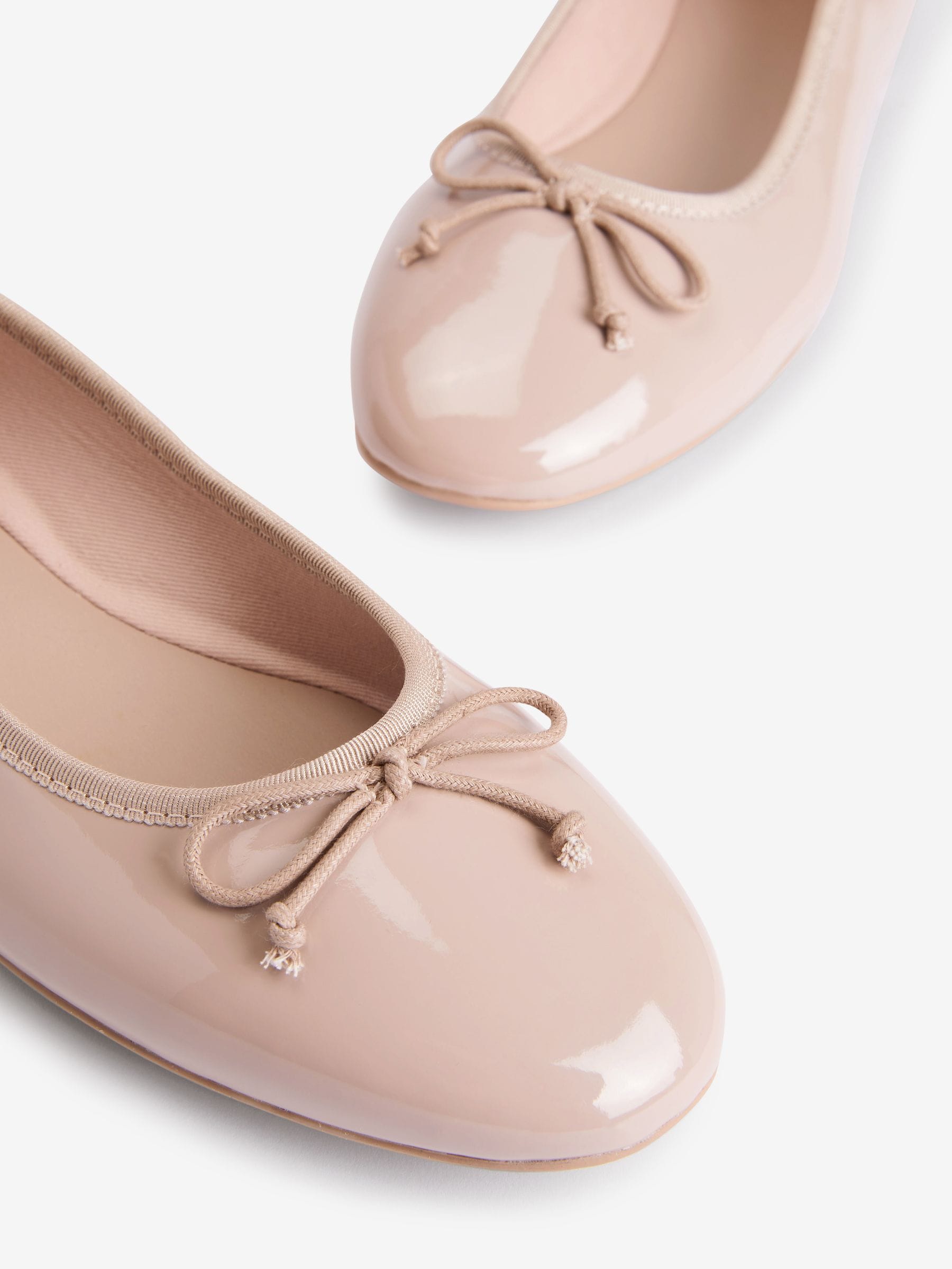 Nude pink flat shoes clearance
