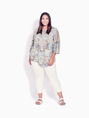 Avenue White Print Point Front Top - Image 1 of 4