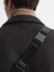 Bolso bandolera de cuero Carter de Reiss - Imagen 4 de 9