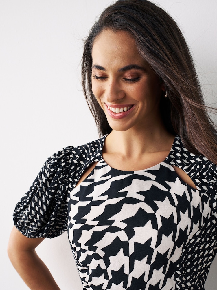 Black and White Dogtooth Split Dress - Image 4 of 4 Black and White Dogtooth Split Dress - Image 4 of 4