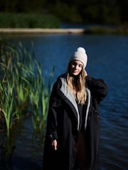 Regatta Black Adult Waterproof Changing Robe - Image 2 of 11