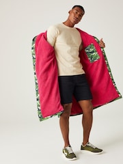 Regatta Green/White Adult Waterproof Changing Robe - Image 9 of 15