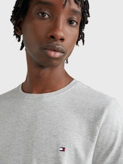 Серый - Tommy Hilfiger Slim Fit Core Stretch Crew Neck T-Shirt - Image 3 of 4