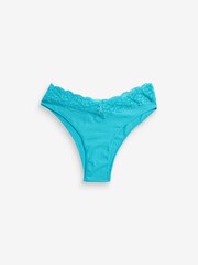 Marineblau/Aquablau/Violett/Creme - Slips aus Baumwollmischung mit Spitzenbesatz im 4er-Pack - Bild 8 von 9