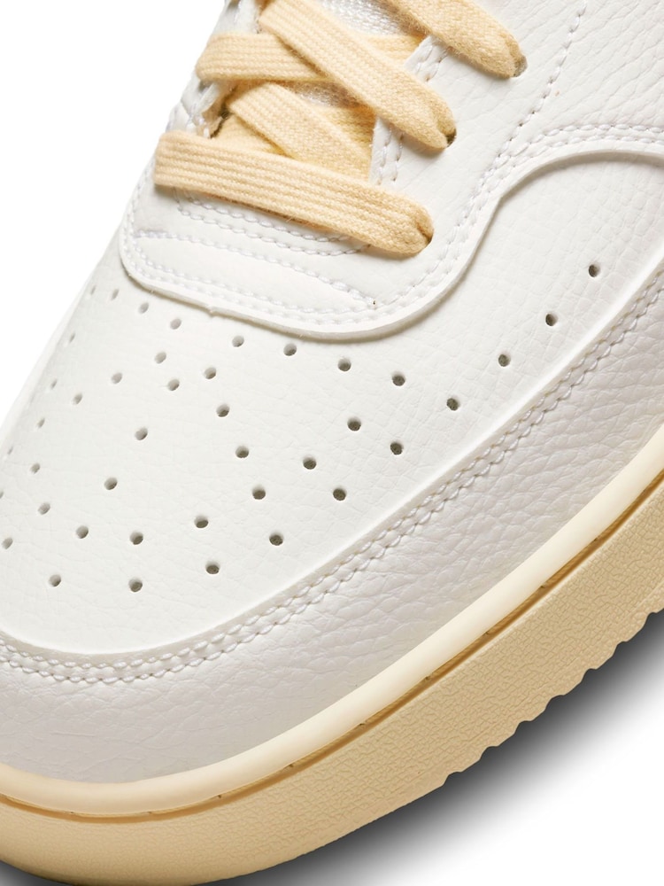 Nike White/Green Court Vision Low Trainers - Image 9 of 10