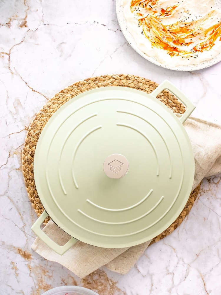 Masterclass Green Cast Aluminium 4L Casserole Pan - Image 2 of 3