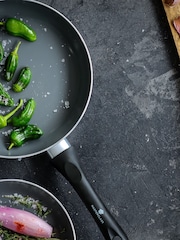 Masterclass Grey Can-to-Pan 28cm Ceramic Frying Pan - Image 2 of 3