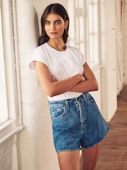 Levi's® Amazing 100% Cotton High Waisted Mom Shorts - Image 2 of 5