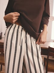 بني خطوط - بيجاما بكم قصير - صورة 4 من 8