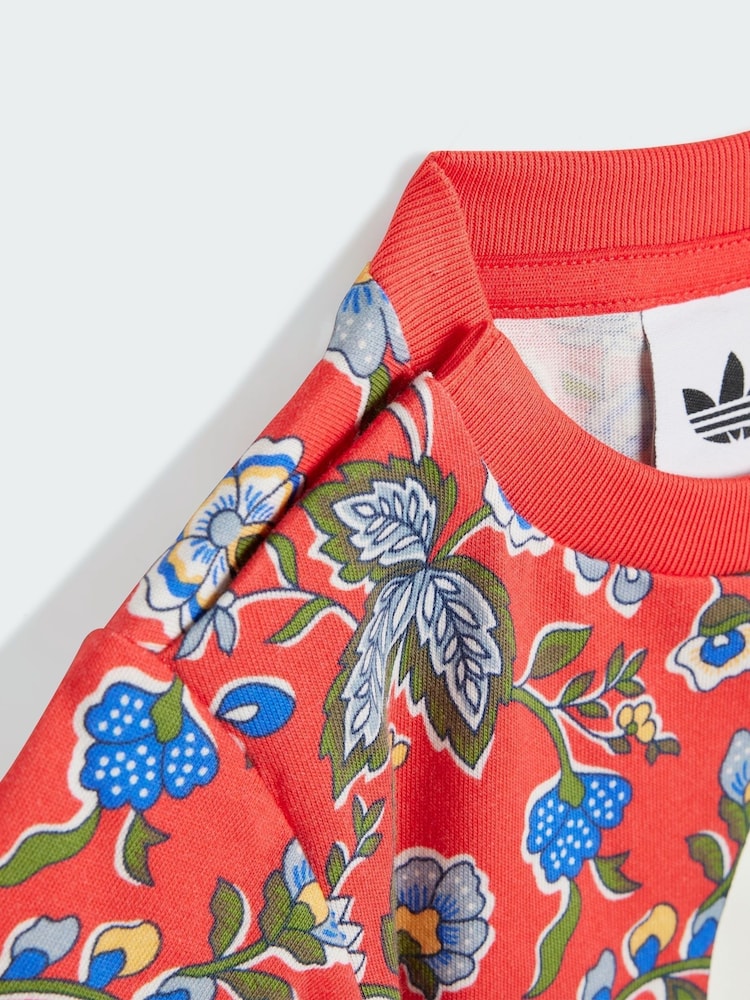 adidas Originals Red x Liberty London Shorts and T-Shirt Set - Image 2 of 2 adidas Originals Red x Liberty London Shorts and T-Shirt Set - Image 2 of 2