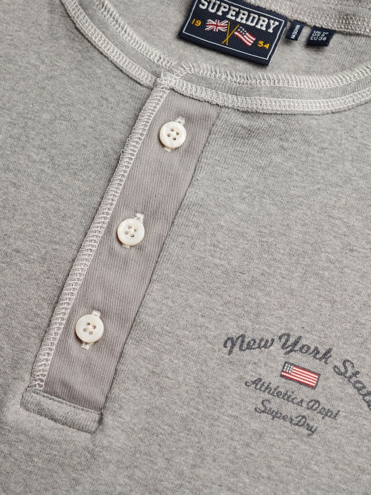 Grau - Superdry Athletic Essential Langarm-Button-Down-Top - Bild 7 von 7