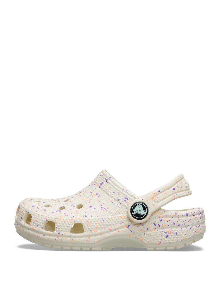 Crocs Classic Glow Paint Splatter Sandals - Bild 2 von 7 Crocs Classic Glow Paint Splatter Sandals - Bild 2 von 7