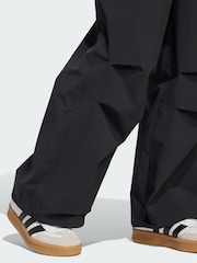 adidas Originals Black Premium Essentials Utility Parachute Tracksuit Bottoms - Image 3 of 5