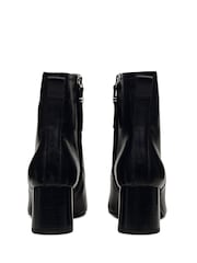Radley Victoria Gardens Heeled Lace-Up Black Boots - Imagen 3 de 3