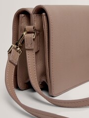 Ted Baker Cream Twyyla Leather Elongated Shoulder Bag - Image 4 of 5