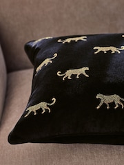 Clarke and Clarke Duma Leopard Embroidered Velvet Cushion - صورة 3 من 5