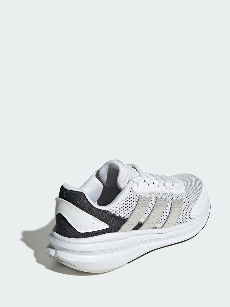 adidas White Astrastar Shoes - Image 2 of 4 adidas White Astrastar Shoes - Image 2 of 4