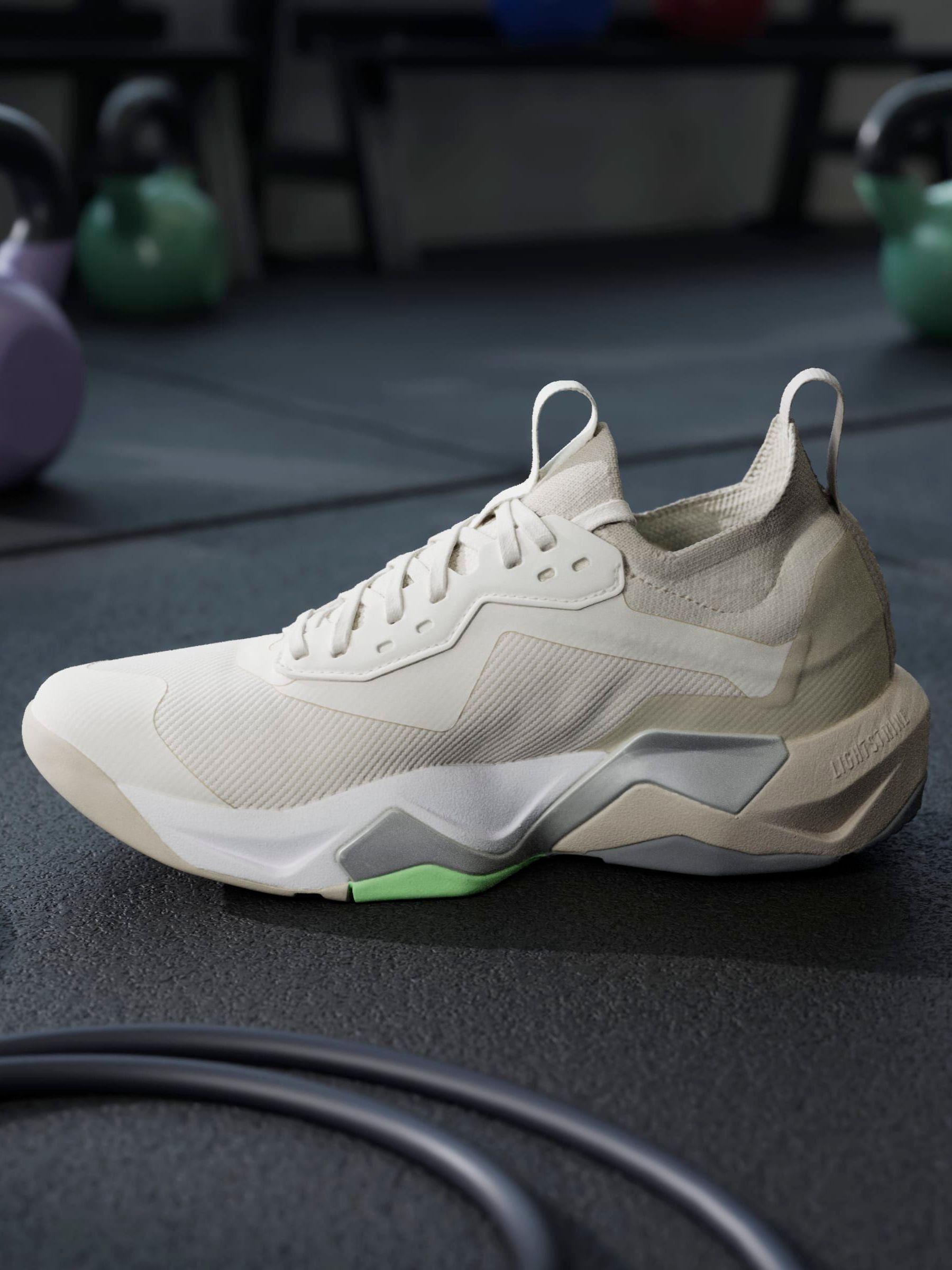 Next：日本 adidas Rapidmove ADV 2 トレーニングシューズ from Next Japan