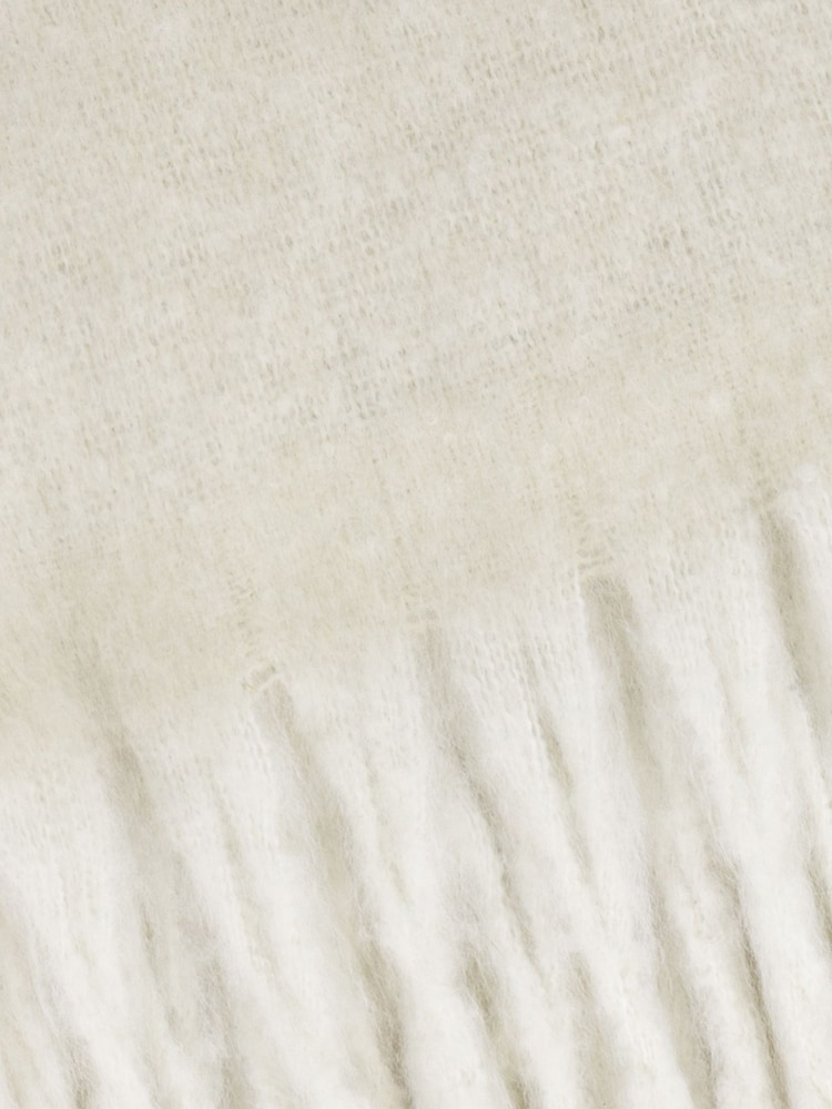 Furn Ecru Cosy Woven Tasselled Throw - Image 6 of 6 Furn Ecru Cosy Woven Tasselled Throw - Image 6 of 6