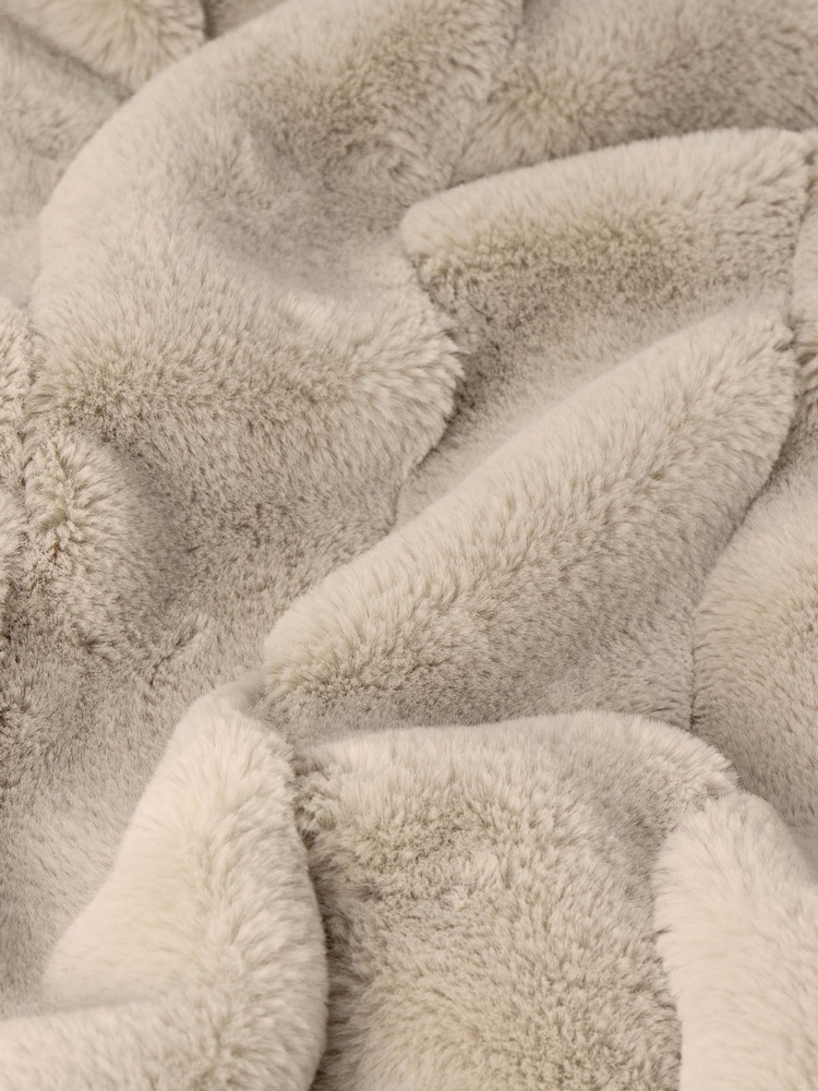 Paoletti Oatmeal Empress Faux Fur Throw - Image 2 of 3 Paoletti Oatmeal Empress Faux Fur Throw - Image 2 of 3
