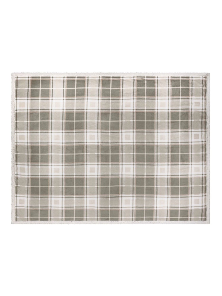 Wylder Green or Natural Braemar Sherpa Tartan Fleece Throw - Image 2 of 5 Wylder Green or Natural Braemar Sherpa Tartan Fleece Throw - Image 2 of 5