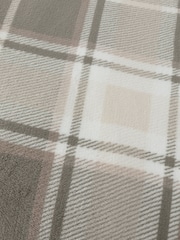 Wylder Green or Natural Braemar Sherpa Tartan Fleece Throw - Image 4 of 5