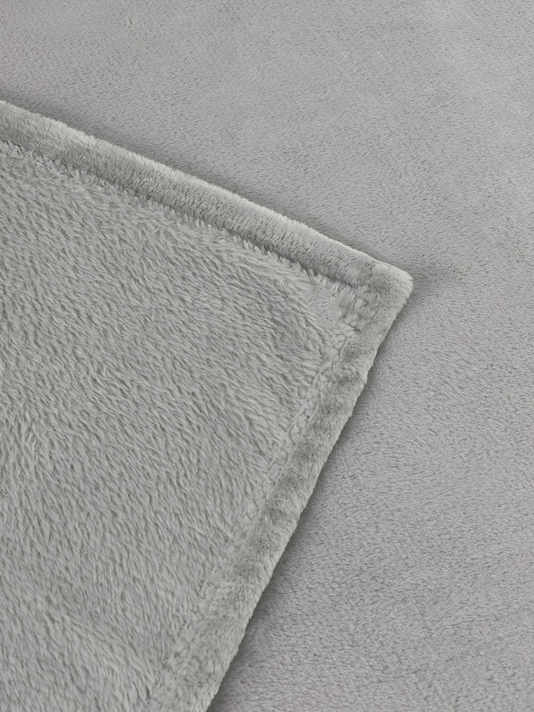 Furn Grey Harrow Fleece Throw - Image 2 of 3 Furn Grey Harrow Fleece Throw - Image 2 of 3