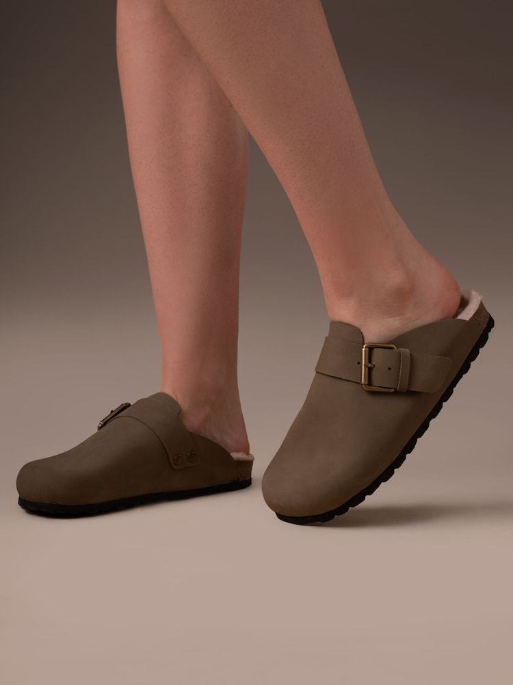 Celtic & Co. Sheep Lined Penny Loafer Clogs - Image 2 of 8 Celtic & Co. Sheep Lined Penny Loafer Clogs - Image 2 of 8