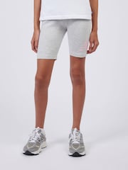 Gris - New Balance Stacked Logo Cycle Shorts - Imagen 1 de 8