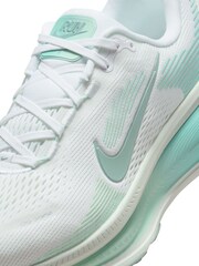 Nike White/Aqua Vomero 18 Road Running Trainers - Image 8 of 8