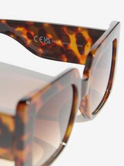 棕色 - Friends Like These Chunky Oversized Square Sunglasses - 圖片 6，共 6