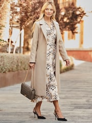 Sosandar Natural WOW Print Ruched Front Shirt Dress - Image 5 of 5