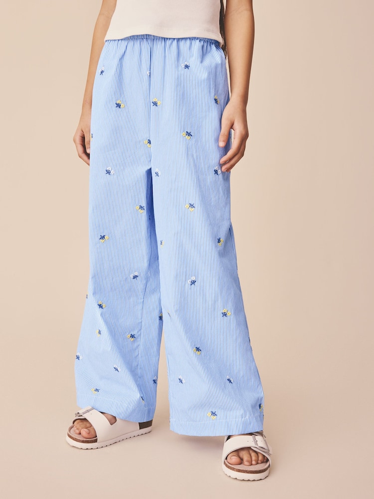 Embroidered Ditsy Blue/White Stripe - Pantaloni largi cu elastic în talie (3-16ani) - Imaginea 1 din 9